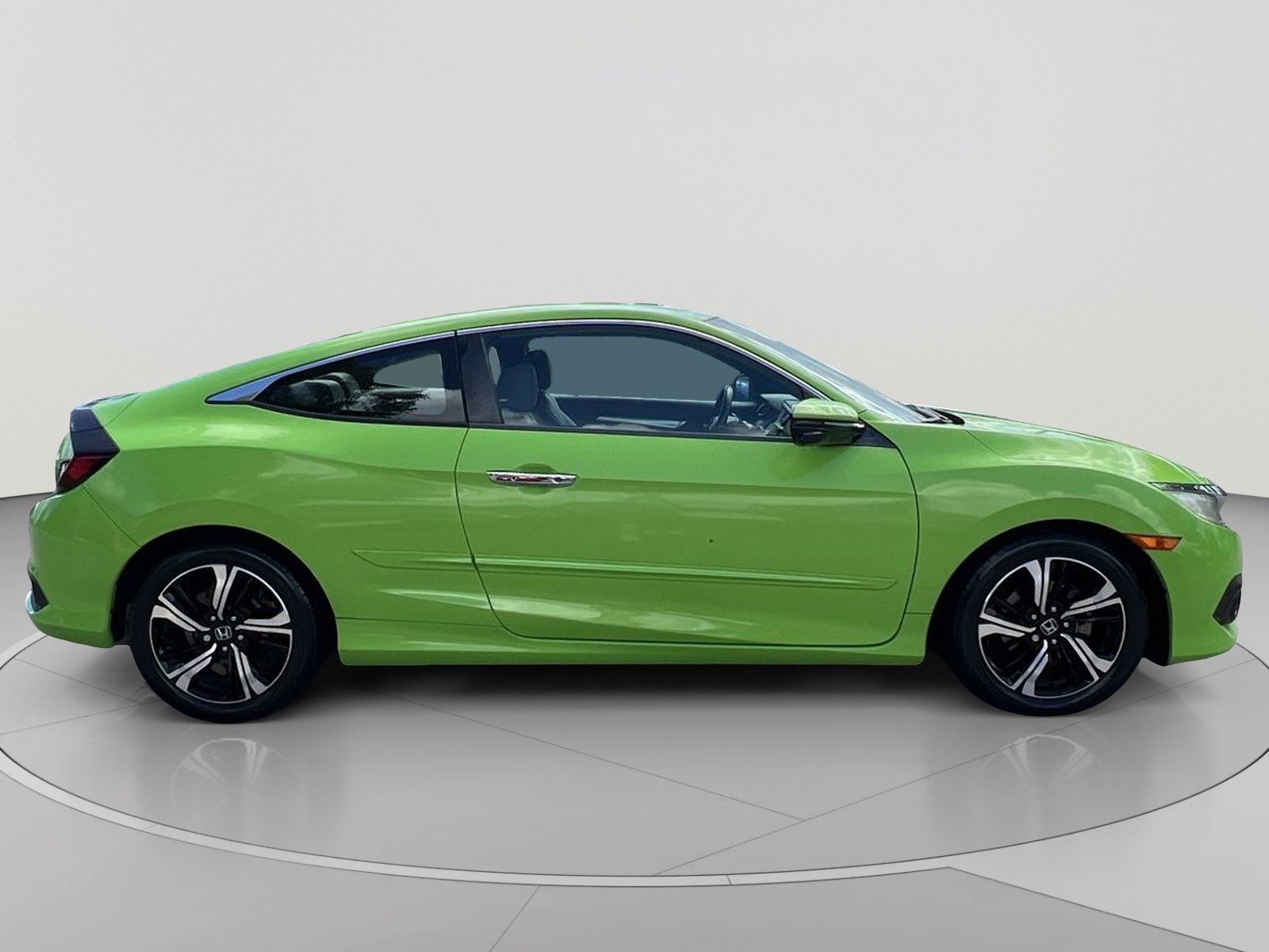 Used 2017 Honda Civic Touring image 6
