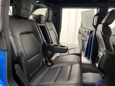 Used 2025 Ford Bronco Badlands AWD/4WD image 19