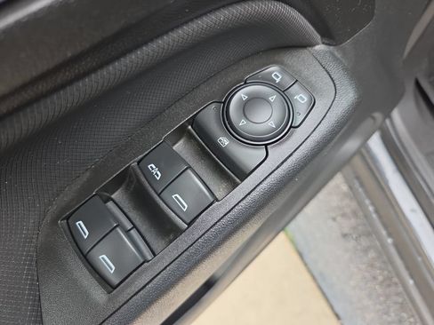 Certified 2022 Chevrolet Equinox RS w/ LPO, Floor Liner Package AWD/4WD image 28