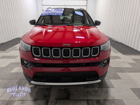 Used 2023 Jeep Compass Limited image 6