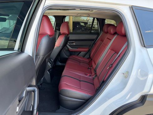 Used 2025 MAZDA CX-50 AWD 2.5 Hybrid w/ Premium Pkg image 6
