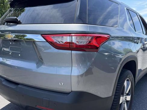 Used 2018 Chevrolet Traverse LT AWD/4WD image 6