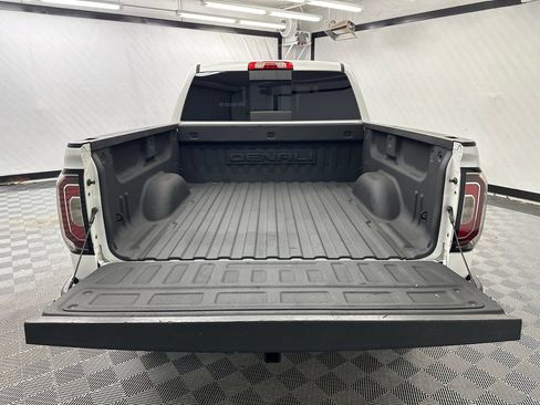 Used 2018 GMC Sierra 1500 Denali w/ Denali Ultimate Package AWD/4WD image 20