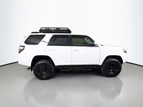 Used 2020 Toyota 4Runner TRD Off-Road Premium w/ Moonroof Package AWD/4WD image 5