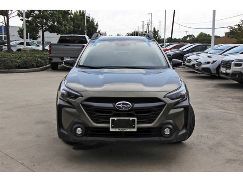 Used 2025 Subaru Outback Premium w/ Popular Package #1A AWD/4WD image 2