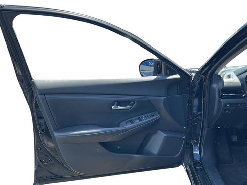 Used 2020 Nissan Sentra SV FWD image 9