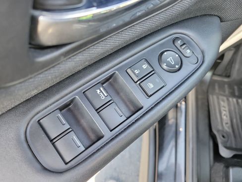 Used 2022 Honda HR-V LX image 18