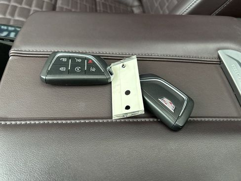 Certified 2024 Cadillac Escalade ESV Sport Platinum w/ LPO, ONYX Package image 30