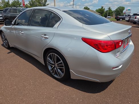 Used 2015 INFINITI Q50 AWD w/ Technology Package image 5