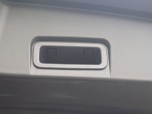 Used 2023 Nissan Rogue SV AWD/4WD image 47