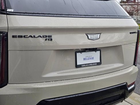 New 2026 Cadillac Escalade IQ Sport 2 w/ LPO, ONYX Package image 15