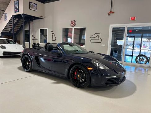Used 2018 Porsche 718 Boxster S image 75