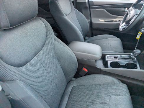 Used 2019 Hyundai Santa Fe SE FWD image 10