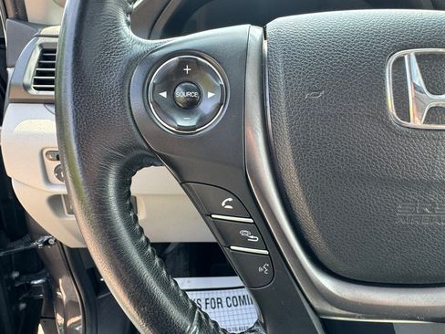 Used 2019 Honda Ridgeline RTL image 18