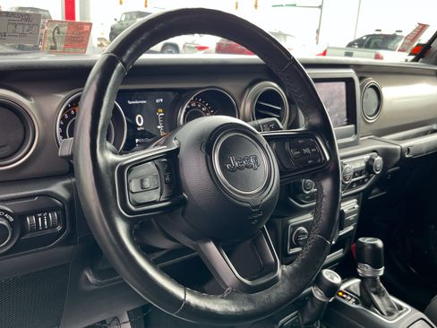 Used 2021 Jeep Gladiator Sport AWD/4WD image 20