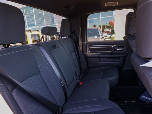 New 2026 RAM 2500 Big Horn AWD/4WD image 17