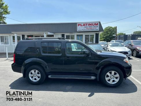 Used 2012 Nissan Pathfinder SV AWD/4WD image 25
