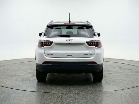 Used 2025 Jeep Compass Trailhawk AWD/4WD image 7
