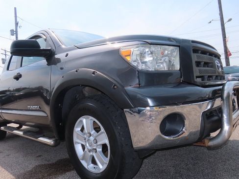 Used 2011 Toyota Tundra 4x4 Double Cab w/ Tow Pkg image 18