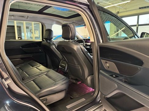 Used 2024 Lincoln Nautilus Reserve w/ Equipment Group 202A AWD/4WD image 34