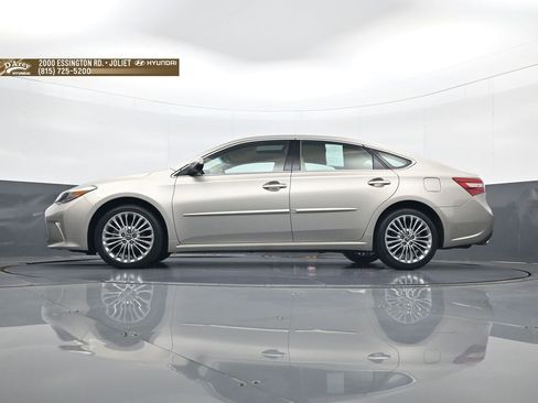 Used 2018 Toyota Avalon Limited w/ Protection Package FWD image 28