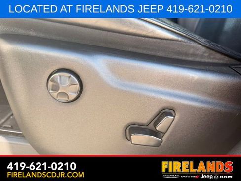 Used 2015 Jeep Grand Cherokee Summit w/ Platinum Series Group AWD/4WD image 21