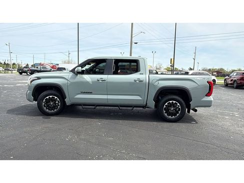 Used 2025 Toyota Tundra SR5 w/ TRD Off-Road Package AWD/4WD image 4