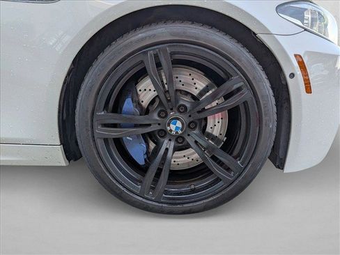 Used 2016 BMW M5 RWD image 24