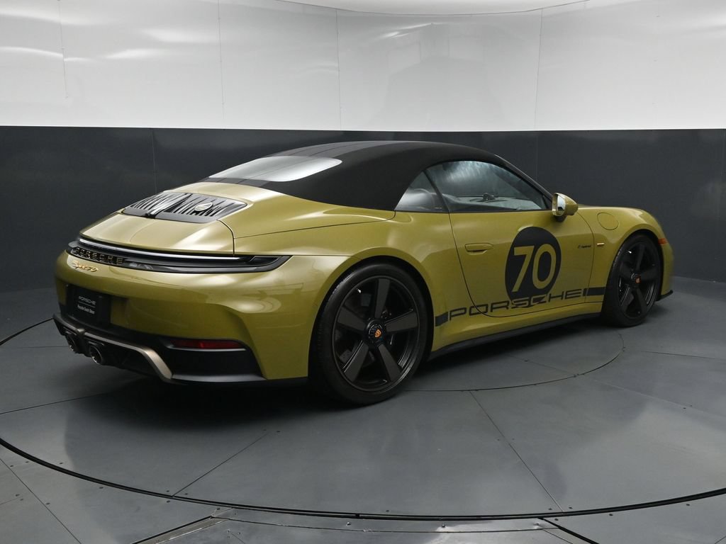 Certified 2026 Porsche 911 GTS RWD image 16