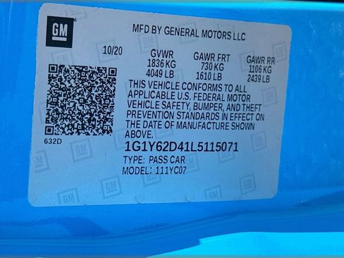 Used 2020 Chevrolet Corvette Stingray Coupe w/ Z51 Performance Package RWD image 33