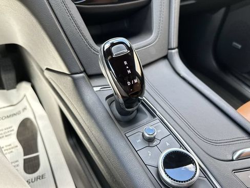 Certified 2024 Cadillac XT5 Premium Luxury w/ Technology Package FWD image 27