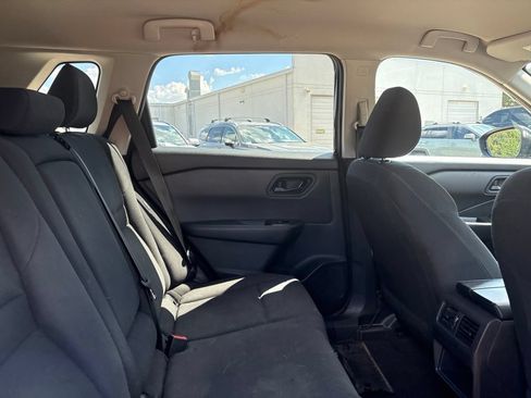Used 2024 Nissan Rogue S AWD/4WD image 12