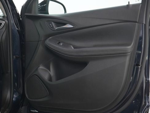 Used 2020 Buick Encore GX Preferred w/ Cold Weather Comfort Package image 11