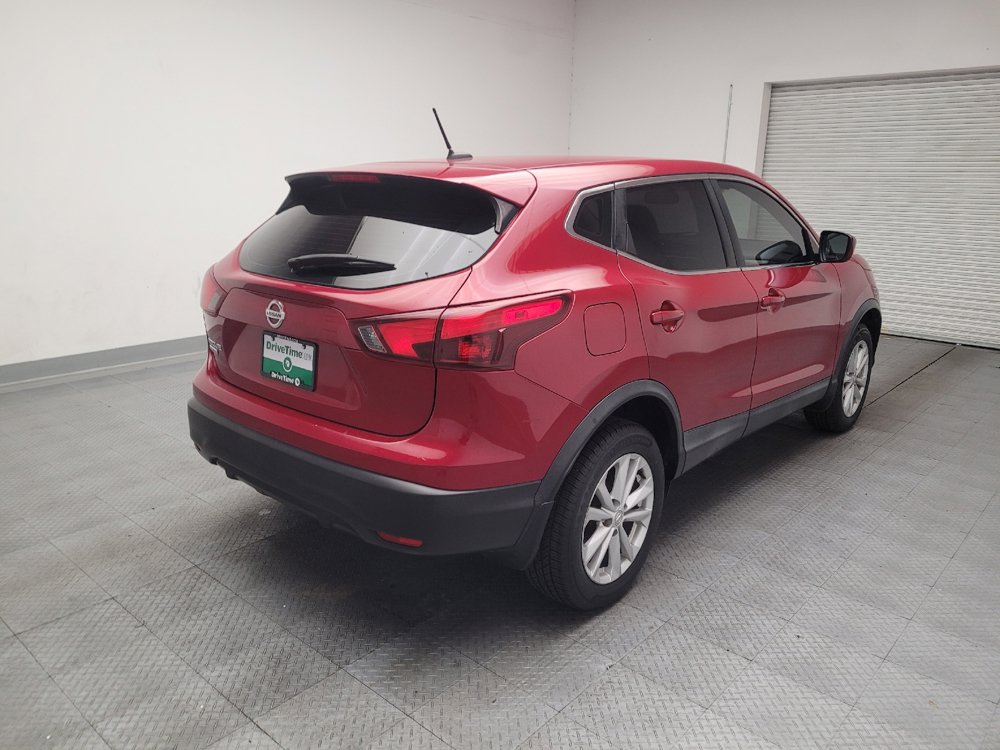 Used 2018 Nissan Rogue Sport S w/ S Appearance Package FWD image 9