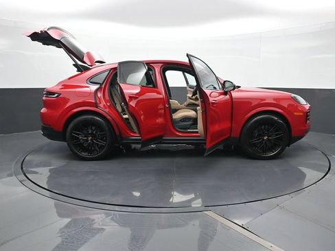 New 2026 Porsche Cayenne Coupe AWD/4WD image 34