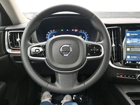 Used 2023 Volvo S60 B5 Ultimate image 25