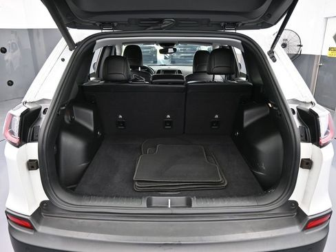 Used 2021 Jeep Cherokee Latitude Lux w/ Comfort/Convenience Group FWD image 36