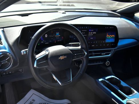 Used 2025 Chevrolet Equinox EV LT w/ Convenience Package FWD image 14