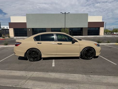 Used 2017 Honda Accord Sport image 6