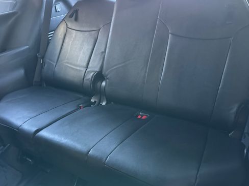 Certified 2025 Toyota Sienna XLE Woodland Edition AWD/4WD image 14