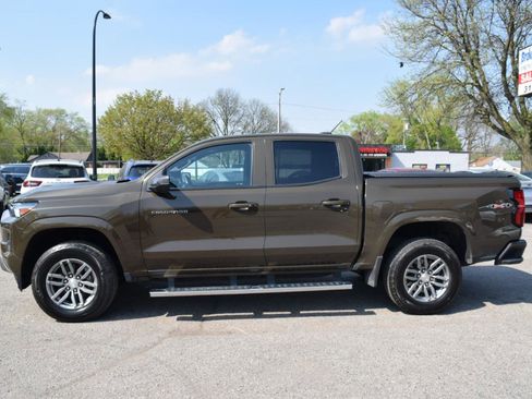 Used 2023 Chevrolet Colorado LT w/ LT Convenience Package II AWD/4WD image 9