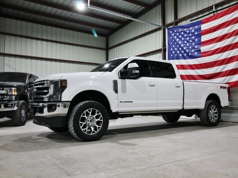 Used 2020 Ford F250 Lariat w/ Lariat Ultimate Package AWD/4WD image 1
