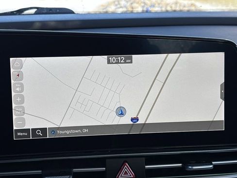 Used 2024 Hyundai Elantra Limited image 16