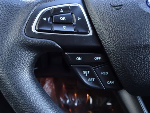 Used 2018 Ford Focus SE image 18