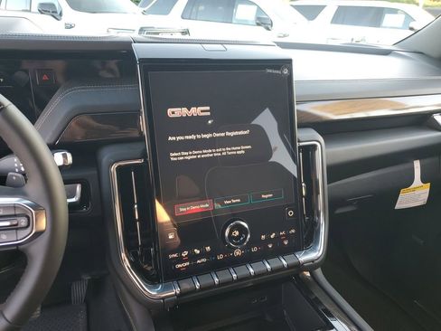 New 2026 GMC Yukon XL Elevation w/ Elevation Premium Package image 19