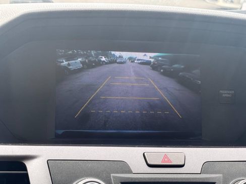 Used 2013 Honda Odyssey EX image 16