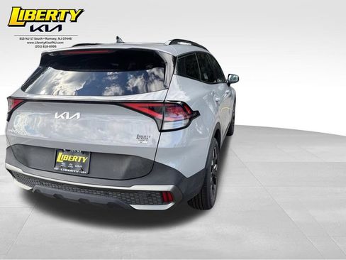 Used 2023 Kia Sportage X-Line AWD/4WD image 7