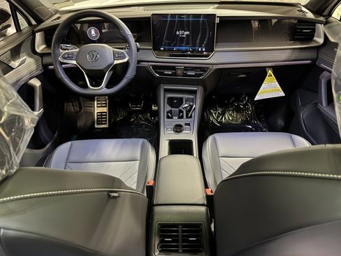 New 2026 Volkswagen Tiguan SE R-Line image 14