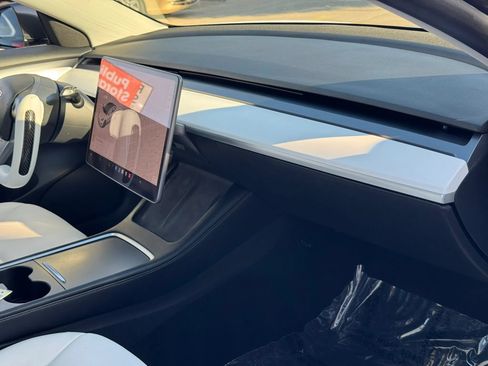 Used 2021 Tesla Model 3 Performance AWD/4WD image 37