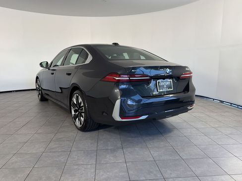 Certified 2026 BMW 540i xDrive AWD/4WD image 3